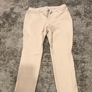 Old Navy khaki skinny jeans